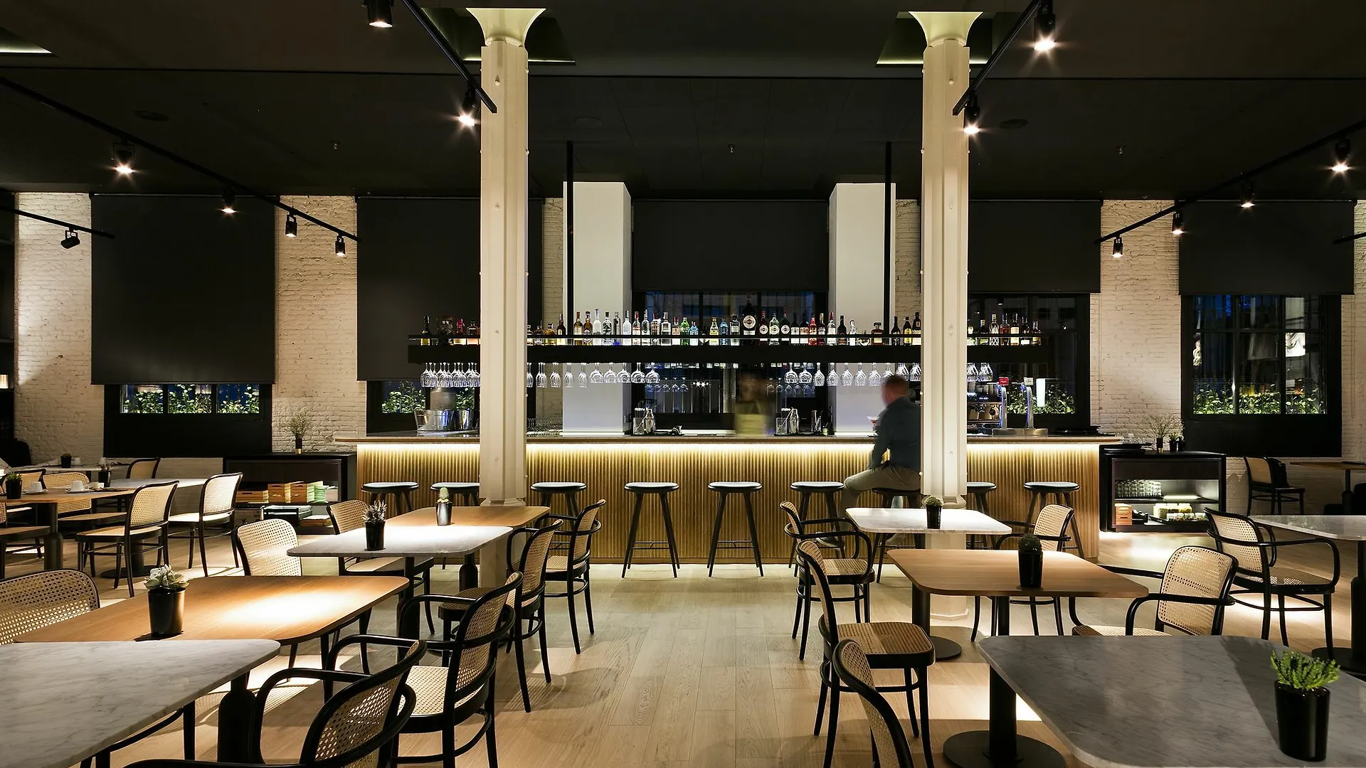 Yurbban Passage Hotel & Spa Barcelona 4*,