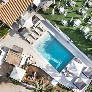 Apartamentos Es Caló Apart-hotel