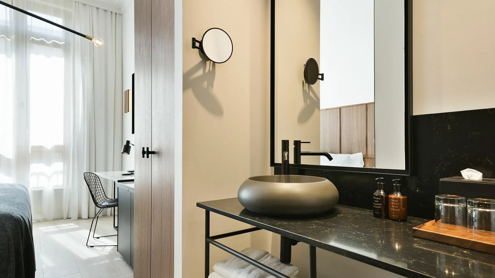 Yurbban Passage Hotel & Spa Barcelona