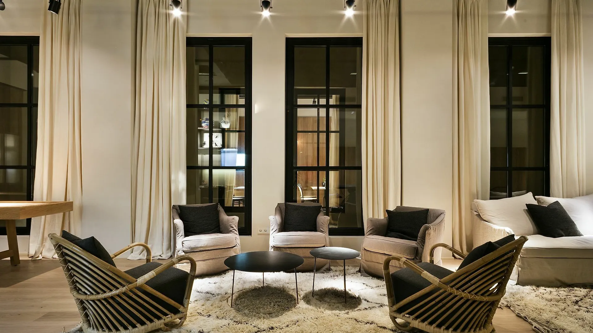 Yurbban Passage Hotel & Spa Barcelona